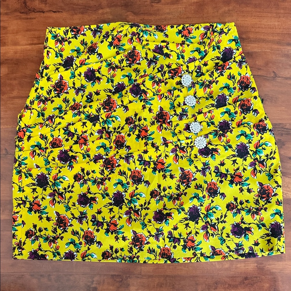 Zara Yellow Floral Mini Skirt size M